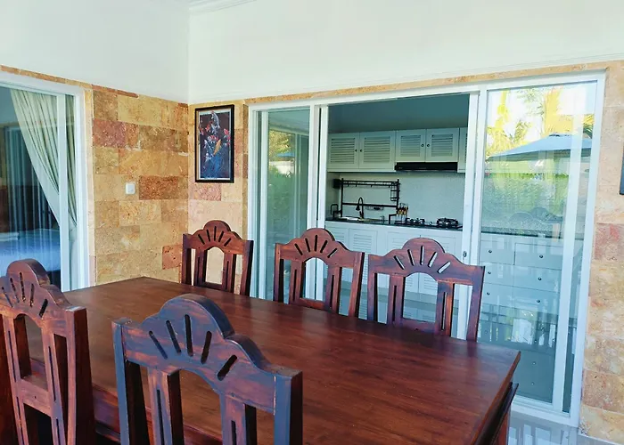 Twin Flower Bed & Breakfast 4*